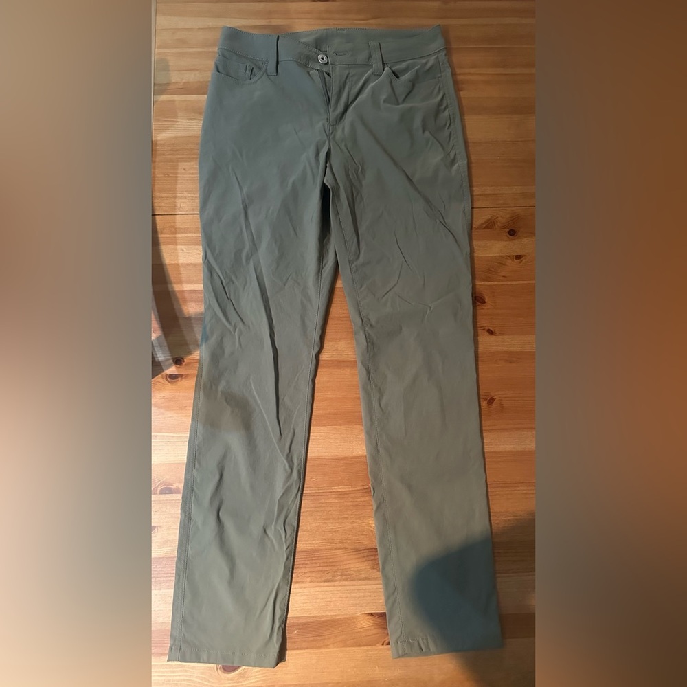 Eddie Bauer Hiking Pants (Size 4)